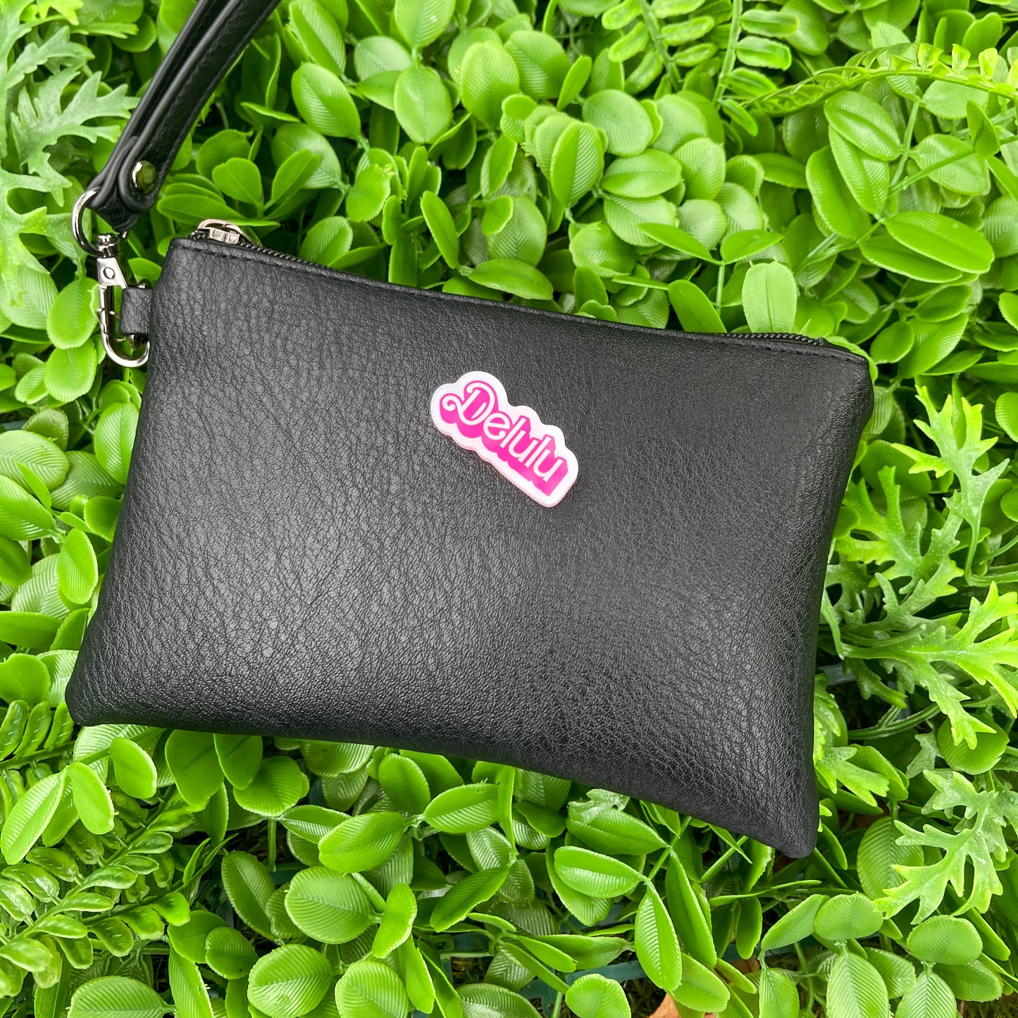 Delulu | Magnetic Pin